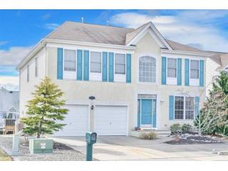 4 bedroom Flat For Sale: 295 Bayview..