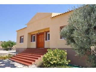 Beautiful villa in La Zarza with pool..