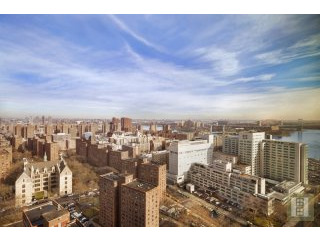 2 bedroom Apartment For Sale: 215 EAST..