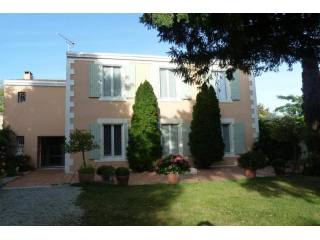 3 bedroom Town House For Sale: 17000 LA..