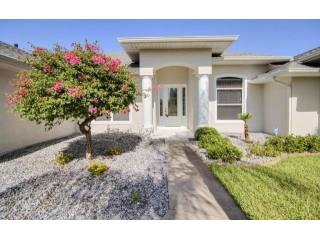 326 Sandhurst Melbourne, FL 32940