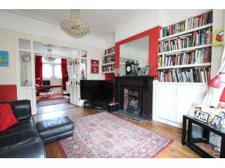 5 bed end terrace house for sale
