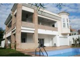 5 Bedrooms - Villa - Malaga - For Sale