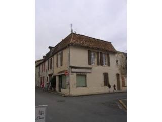 DORDOGNE shop with appartment village..
