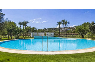 Exclusive three bedroom apartment, Old..