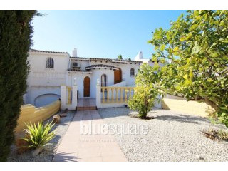 2-bedroom bungalow with panoramic sea..