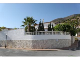 4 Bedrooms - Villa - Malaga - For Sale
