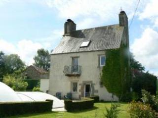 Lovely Rural House with Pool