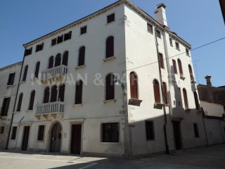 Appartamento in Vendita a Venezia