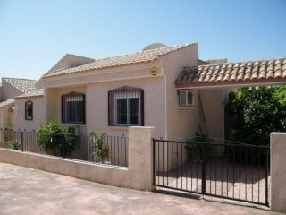 2 Bedrooms - Villa - Alicante - For Sale