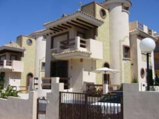 6 Bedrooms - Villa - Alicante - For Sale