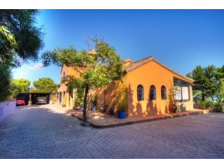 5 Bedrooms - Villa - Malaga - For Sale