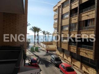 DOWNTOWN APARTMENT WITH SEA VIEWS