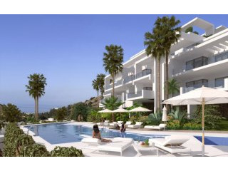3 bedroom property near Ojen Back to..