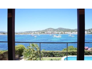 6 bedroom Villa For Sale: Talamanca..
