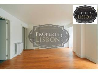 4 Bedrooms - Apartment - LISBON - For..