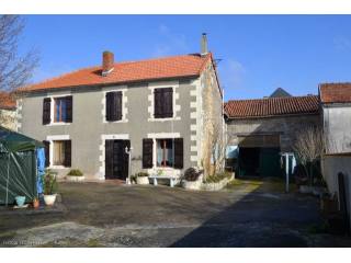 Habitable 3 bedroom village house - Not..