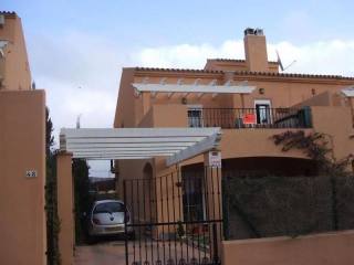3 bedroom Semi-Detached Villa For Sale:..