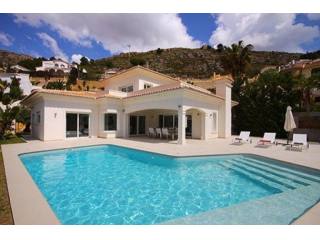 MAGNIFICENT MODERN DETACHED VILLA