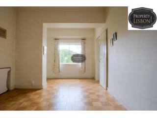Spacious 12 Bedroom Lisbon Apartment in..