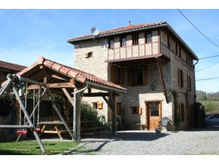 4 Bedroom Stone House With Courtyard..