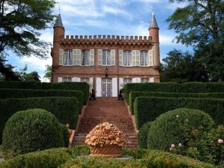 11 bedroom castle for sale