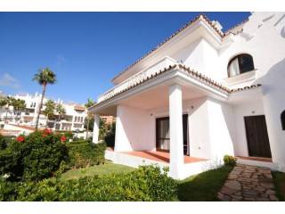 4 bedroom town house for sale