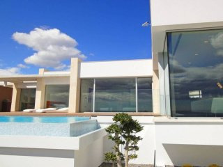 High standard new luxurious house for..