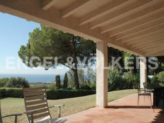 Luxurious Views. Barcelona Coast