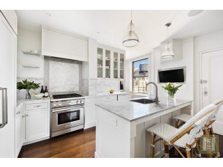 2 bedroom Apartment For Sale: 255 WEST..