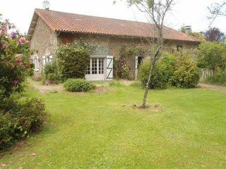 Stone House And Outbuilding On 3,200m2..