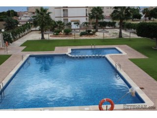 Apartamento en la primera planta en la urbanización La..