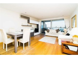 2 bed apartment in Ocean Village