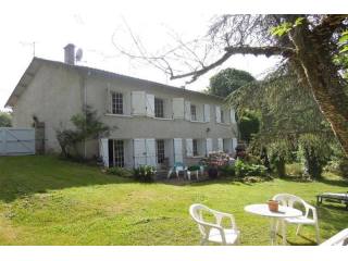 7 bedroom Character For Sale: 86190..
