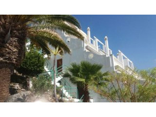 Lovely 2 Bedroom Apartment with Sea..