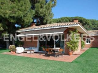 Sant Andreu de Llavaneres. Luxury and..