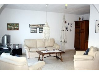 Cosy Townhouse in Gated Community close..