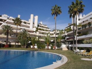 Apartment For Sale In Golden Mile..