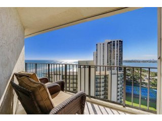 2 bedroom Residence For Sale: Singer..
