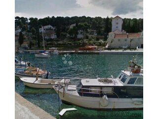 Atraktivno građevinsko zemljište/Otok Šolta ,Maslinica