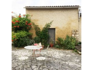 4 Bedrooms - Maison - For Sale