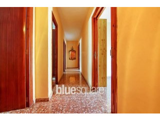 Spacious 4 Bedroom Apartment to reform..