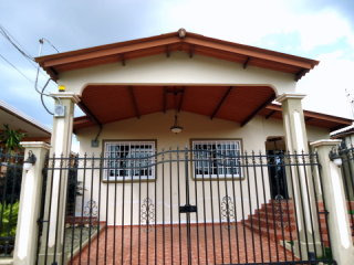Amazing house in Brisas del Golf..