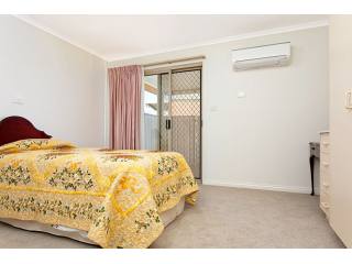 Lovely serviced apartment with a $5000..