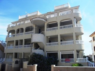 3 bedroom, 2 bathroom Apartment, Playa..