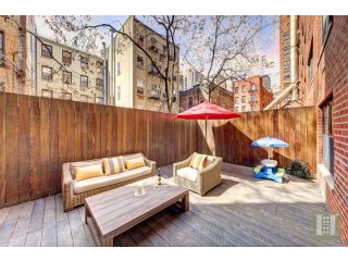 2 bedroom Apartment For Sale: 200 EAST..