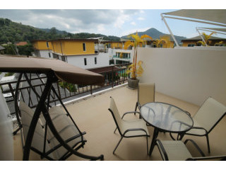 Stylish 3-Bedroom Townhouse near Kamala..