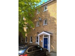 9 Twisleton Court, Priory Hill..