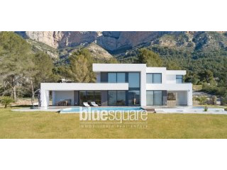 4 Bedroom Modern Individual Villa Javea