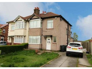 3 bedroom, Semi-detached House house..